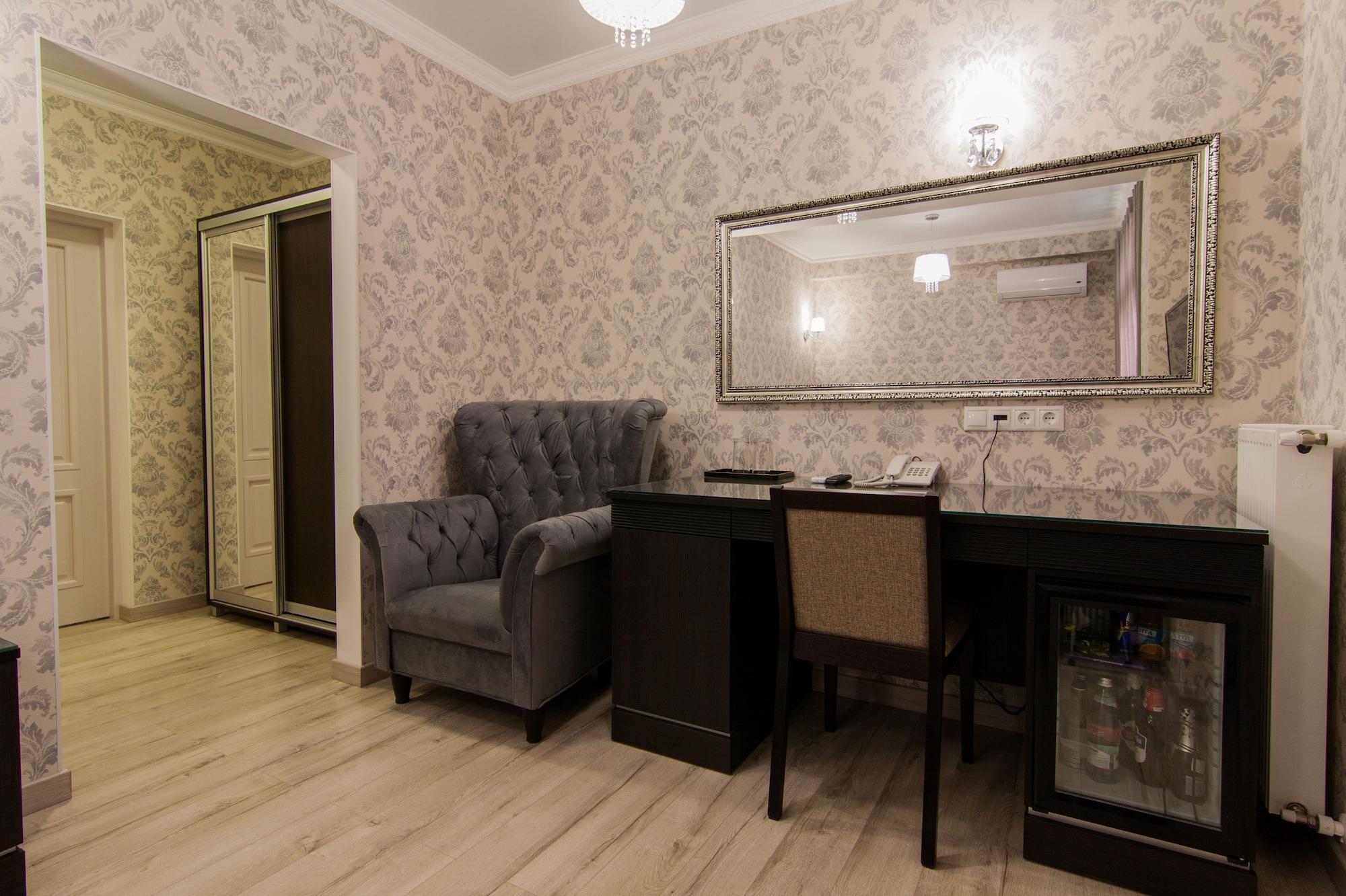 Klassik Hotel Chisinau Exterior photo