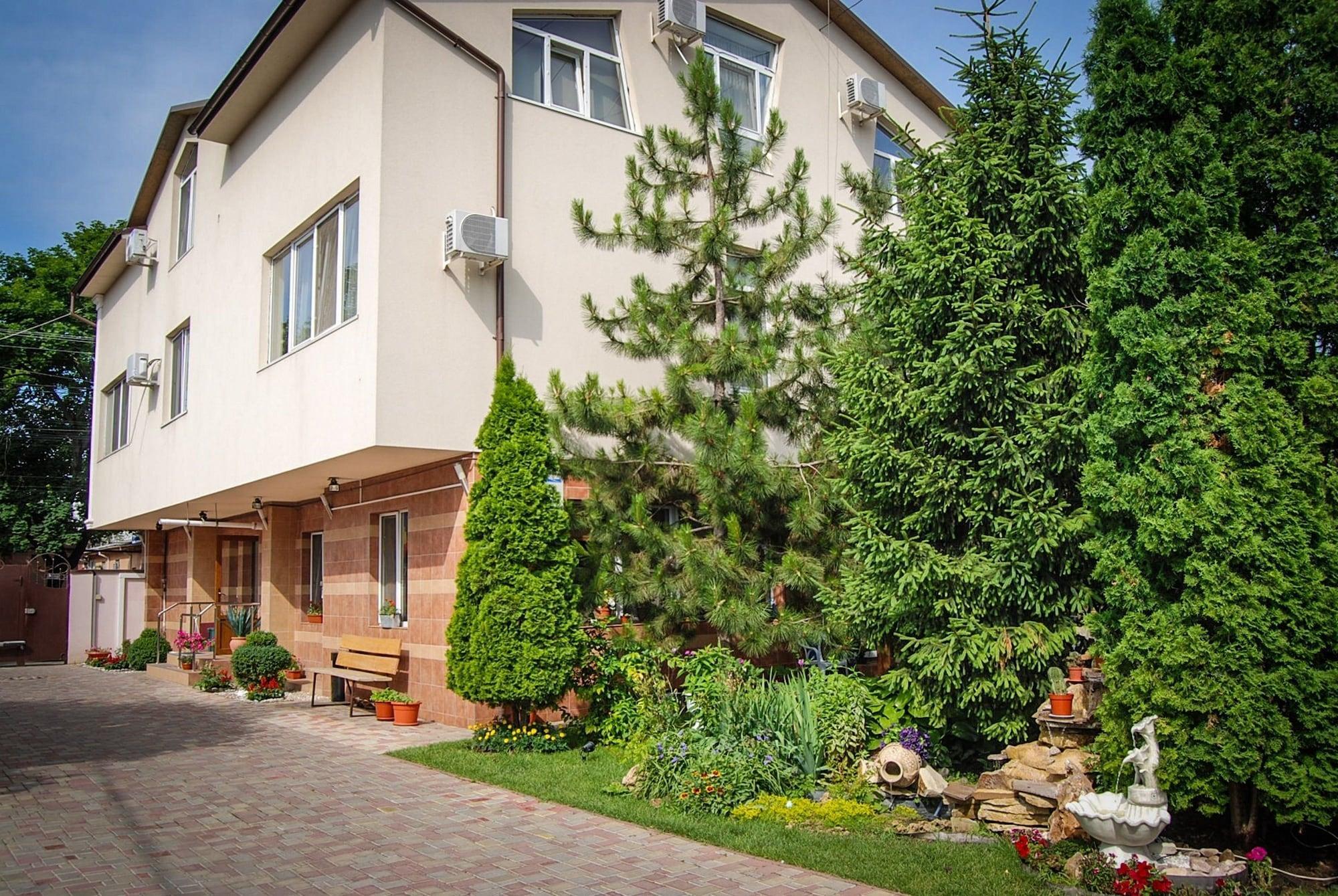 Klassik Hotel Chisinau Exterior photo