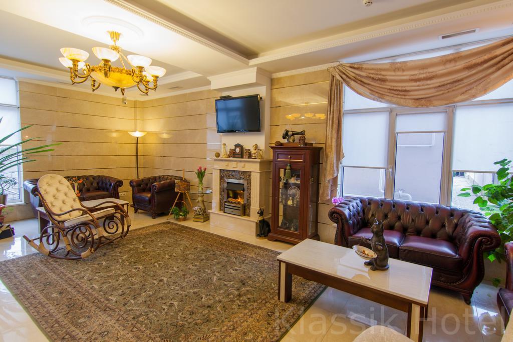 Klassik Hotel Chisinau Exterior photo