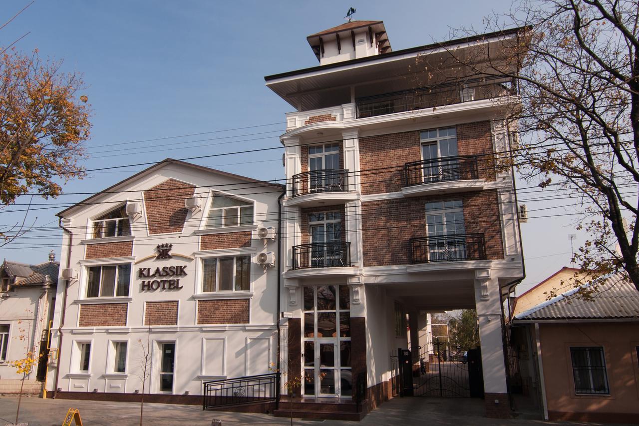 Klassik Hotel Chisinau Exterior photo